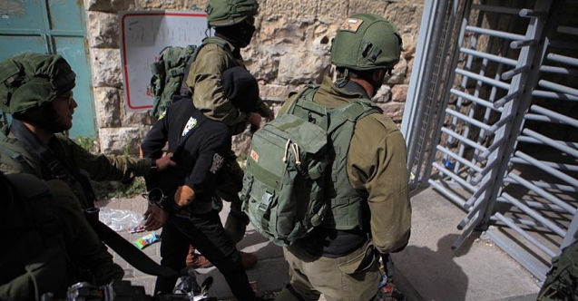 Batı Şeria ve Doğu Kudüs'te 23 Filistinli gözaltına alındı