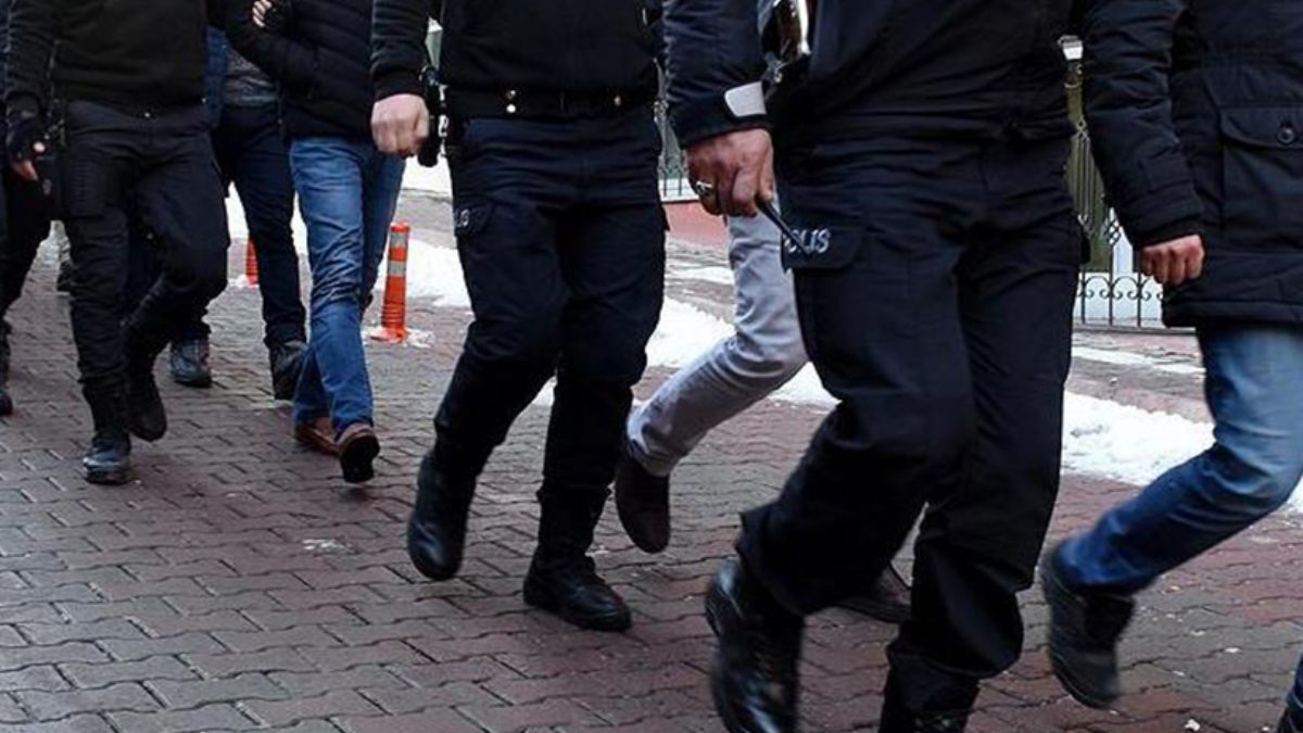 FETÖ'nün 'jandarma mahrem yapılanması' soruşturmasında 60 gözaltı kararı