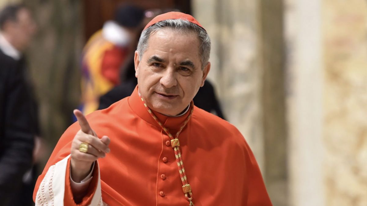 Vatikan'da yolsuzluk skandalı: Kardinal Becciu dahil 10 kişi yargılanacak