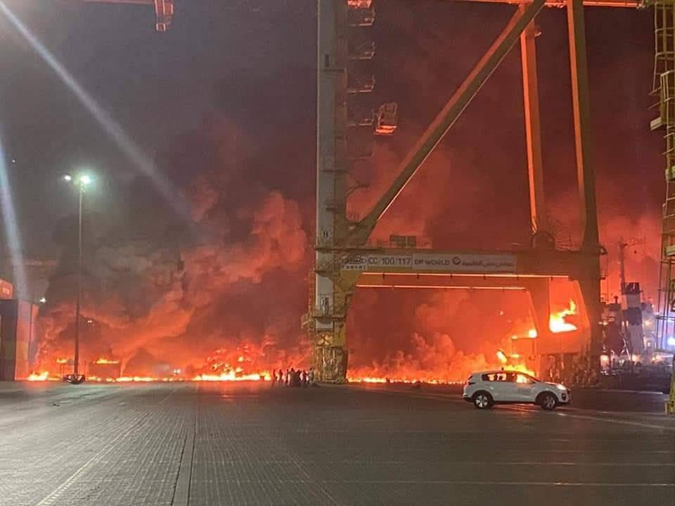 Dubai'de şiddetli patlama