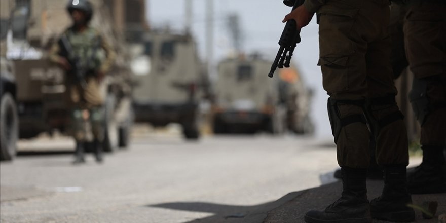 Siyonist İsrail güçleri Batı Şeria'da 6 Filistinliyi yaraladı