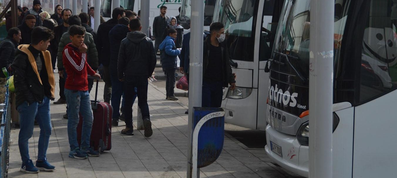 Sahte belgeyle İstanbul'dan Ağrı'ya seyahat 