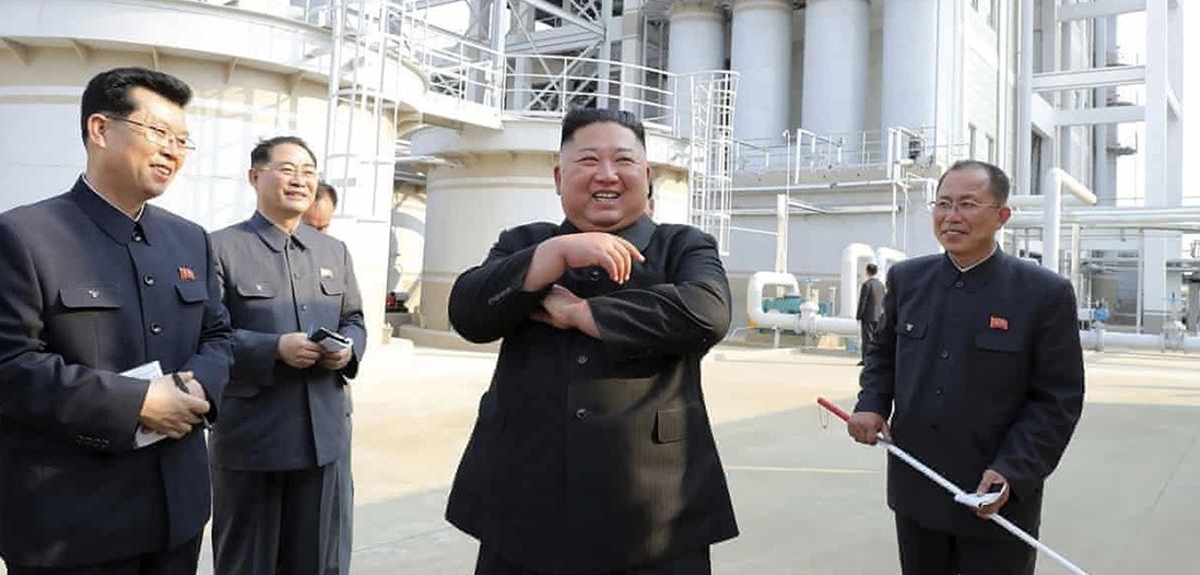 Kim Jong gübre fabrikasında ortaya çıktı