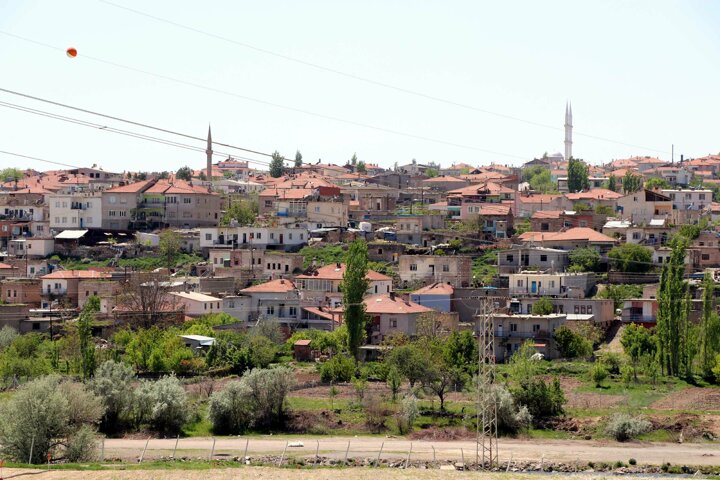 Taziyeye giden kadın virüs bulaştırdı: 30 ev karantinaya alındı