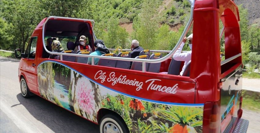 Tunceli Valiliği'nden yaşlılara vefa gezisi