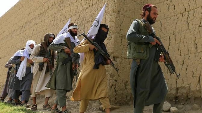 Taliban 20 yıl savaştığı ABD'yi nasıl yendi ?