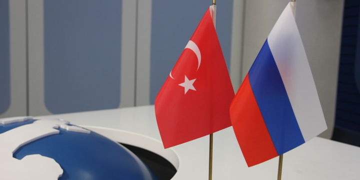 Moskova Ve Ankara İpleri Geriyor