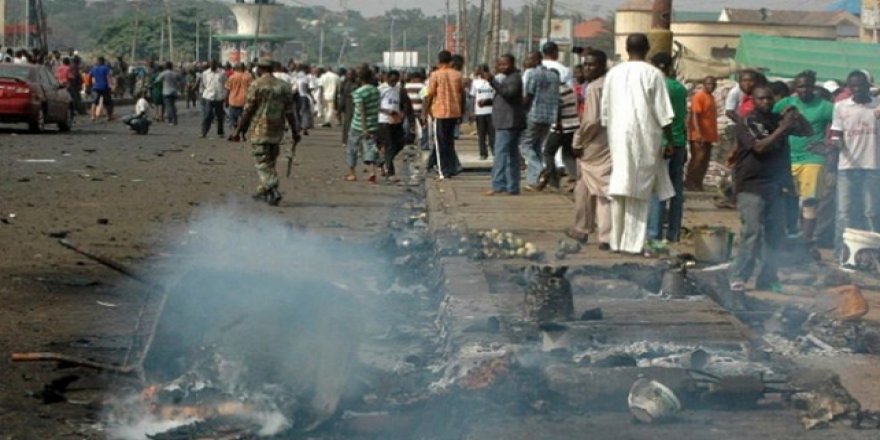 Nijerya'da Camiye Çifte İntihar Saldırısı Düzenlendi