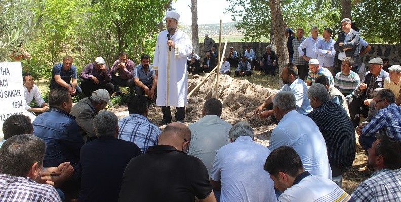 Türkiye'de geçen yıl ölenlerin yüzde 54'ü erkek 45'i kadın