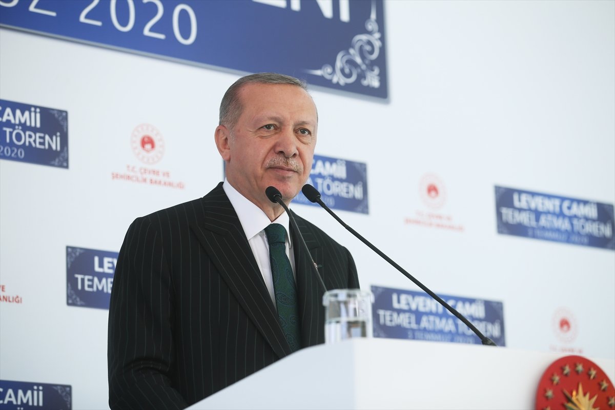 Erdoğan: Ayasofya'nın ibadete açılmasına kimse karışamaz