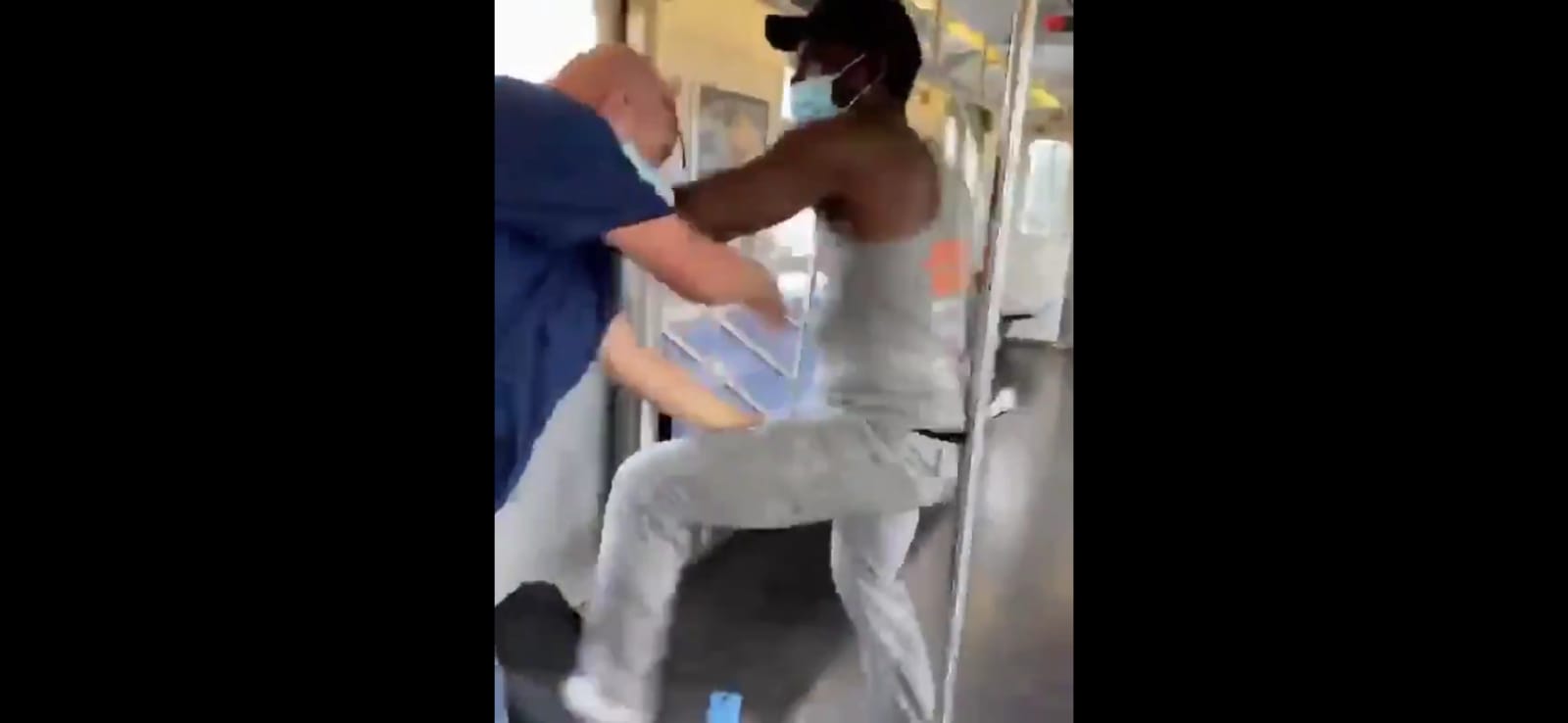 ABD'de bıçaklı saldırgan metroda dehşet saçtı ( Video Haber)
