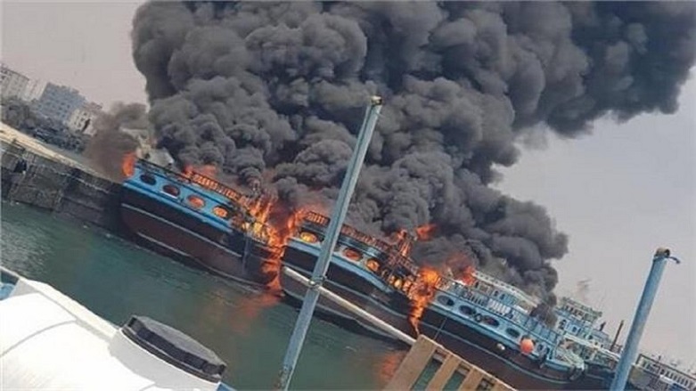 İran'da tersane yangını 7 gemi yandı