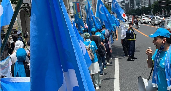 Tokyo’da Çin zulmü lanetlendi