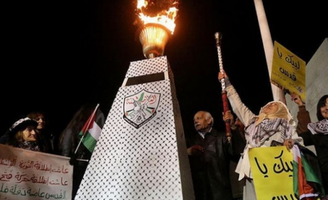 Filistin'de Lübnan'a destek gösterisi yapıldı
