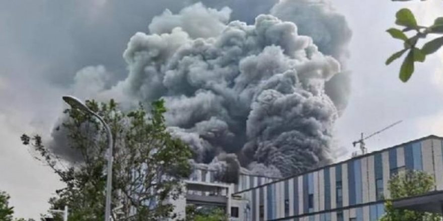 Çin’de Huawei laboratuvarında dev yangın
