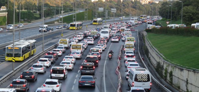 İstanbul'da kademeli mesai başladı