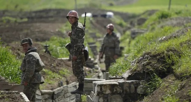 Azerbaycan Ordusu'ndan kaçan Ermeni askerler İran'a sığındı