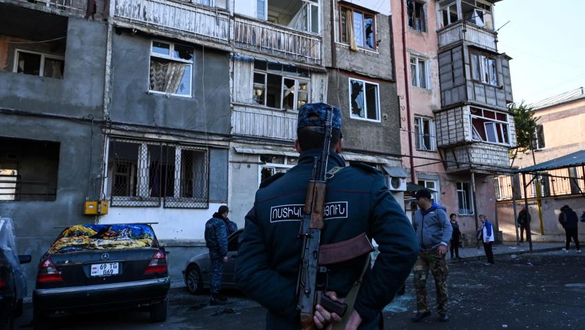 Azerbaycan ve Ermenistan geçici insani ateşkeste anlaştı