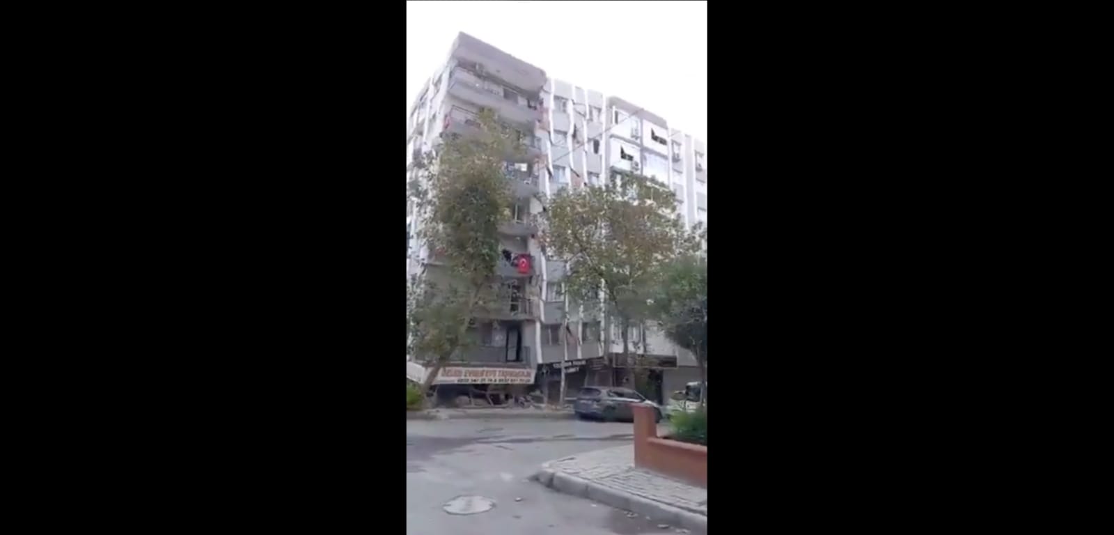 Deprem dehşetinin en net görüntüleri (video haber)