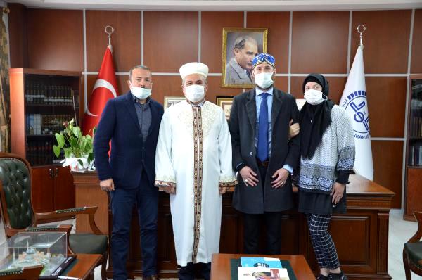 ABD'li doktor ile oğlu İslam'a geçti...