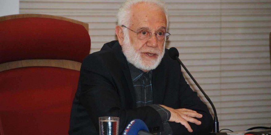 Prof. Dr. İhsan Süreyya Sırma hastaneye kaldırıldı