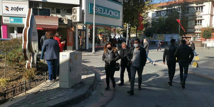 Malatya bir kez daha sallandı: Halk sokaklara indi