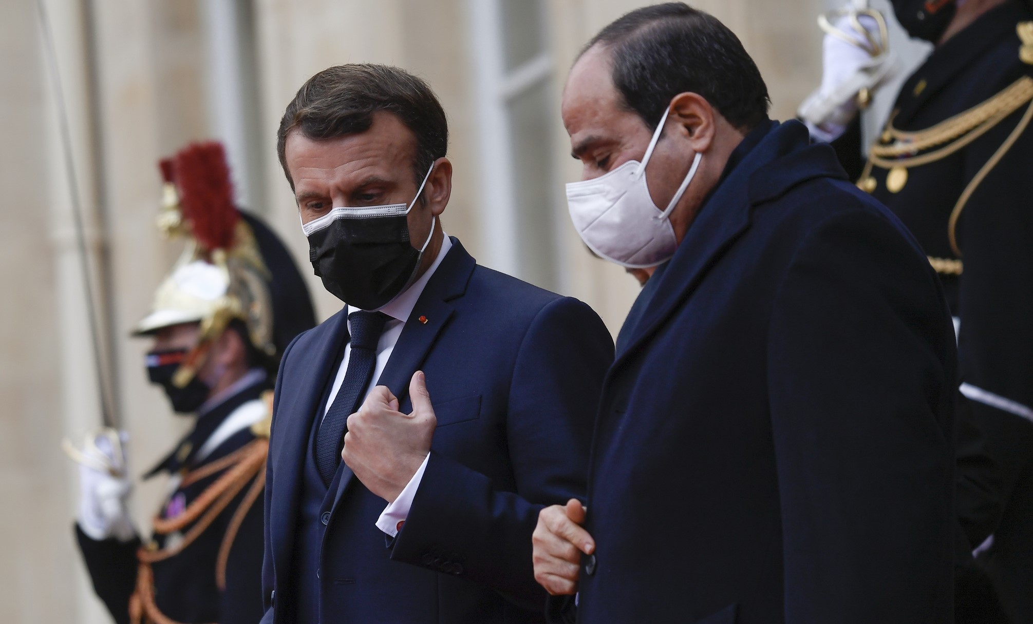 Emmanuel Macron: Mısır'a insan hakkı ihlallerine rağmen silah satacağız