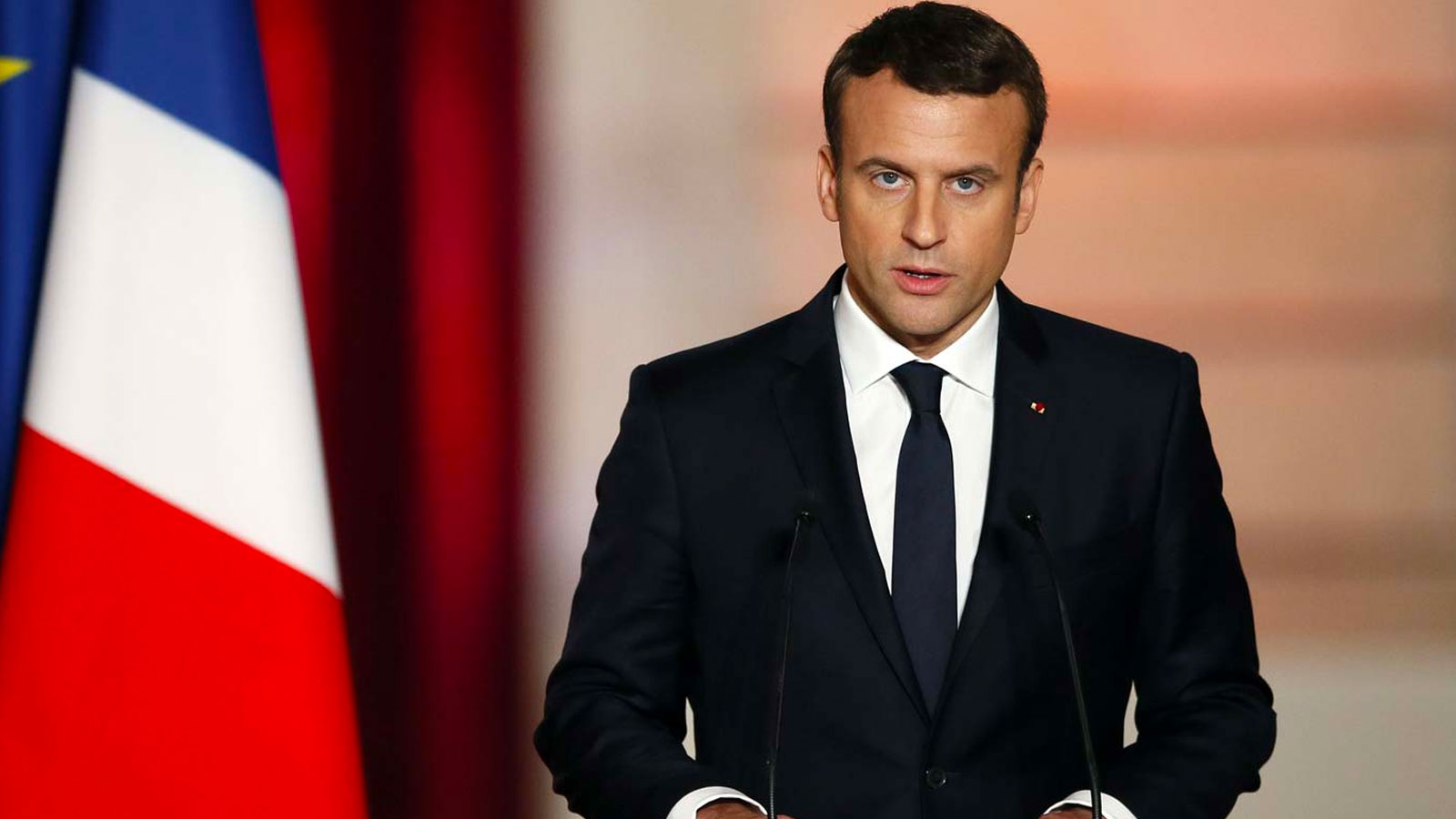 Macron'un Koronavirüs testi pozitif çıktı
