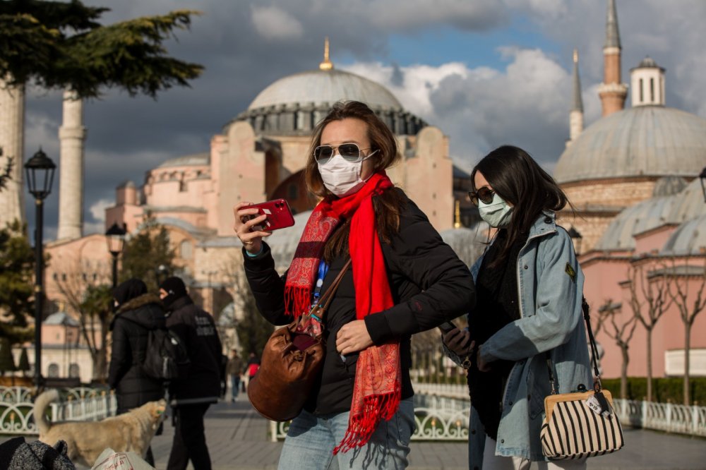 Ülke genelinde 4 günlük kısıtlama başlıyor: Bu sefer turistlerde yasaklı