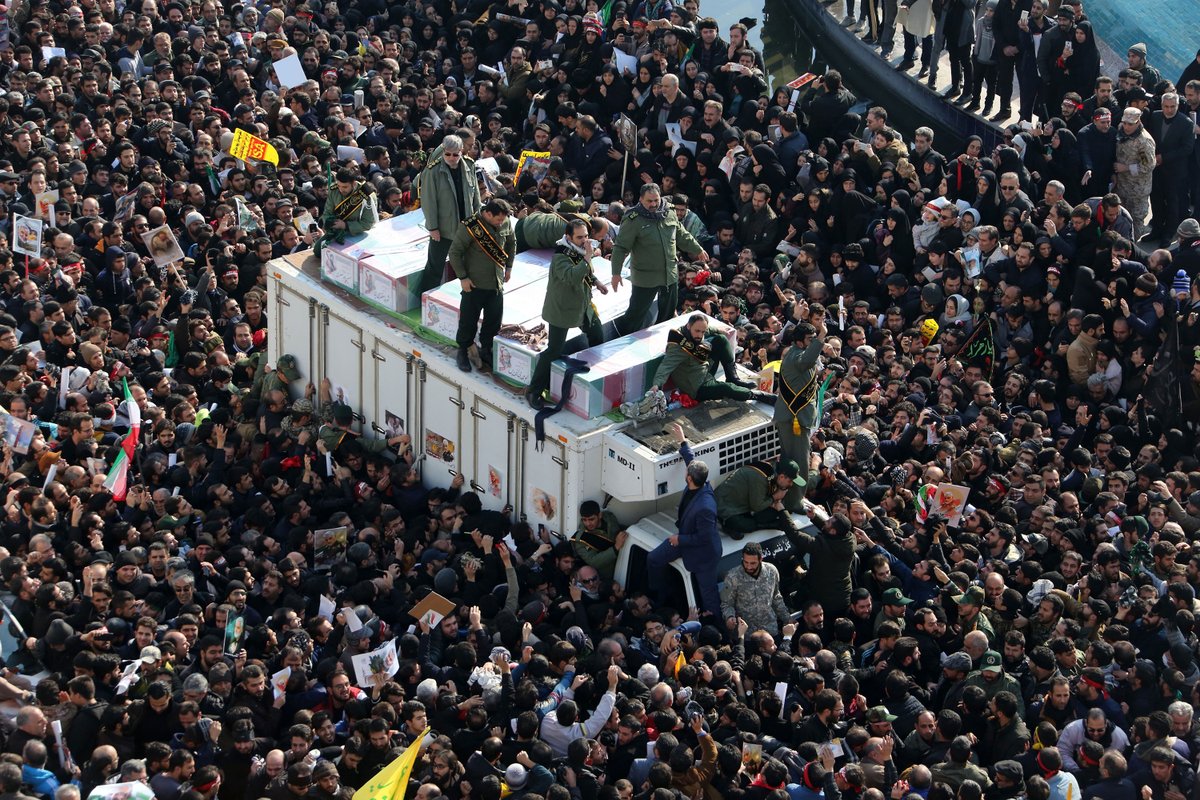 Süleymani memleketinde binlerce kişinin katıldığı törenle anıldı