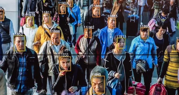 Çin şirketi Huawei Uygur Türkleri için yüz tanıma sistem üretiyor