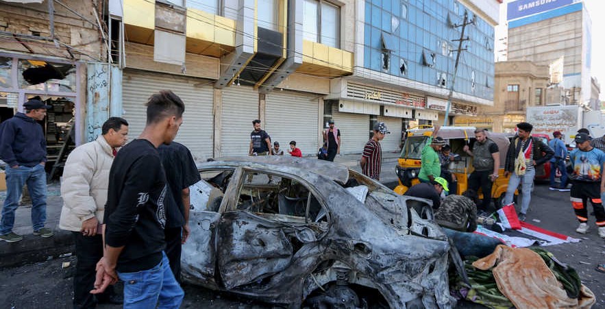 Bağdat'a pazaryerine düzenlenen bombalı saldırıda 17 kişi öldü