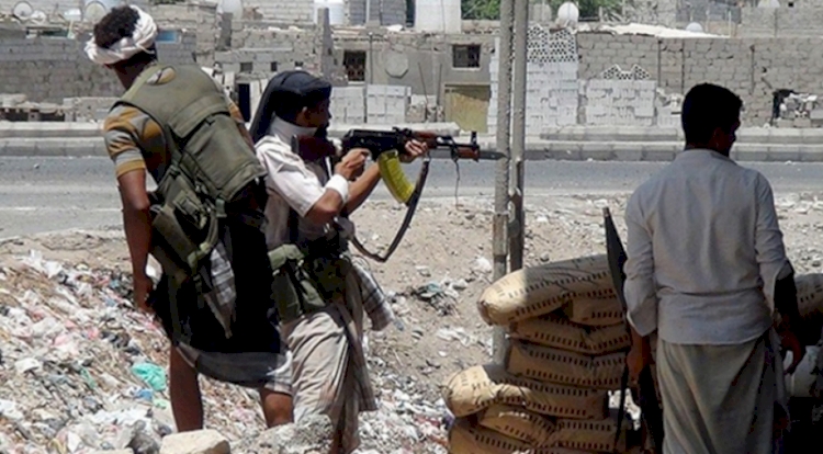 Yemen'de ordu güçleri ile Husiler arasında çatışma: 60 ölü