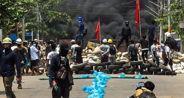 Myanmar ordusu ateşkes ilan etti