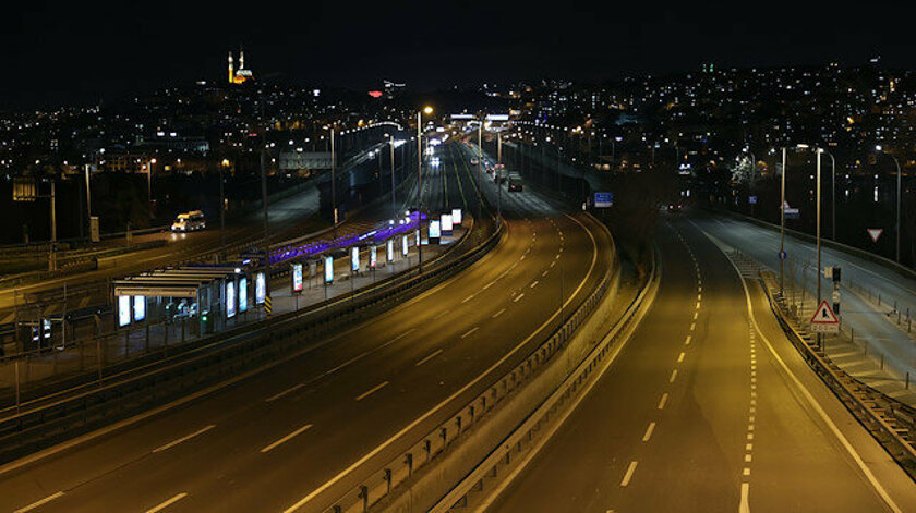 17 Mayıs'ta sona erecek tam kapanma başladı