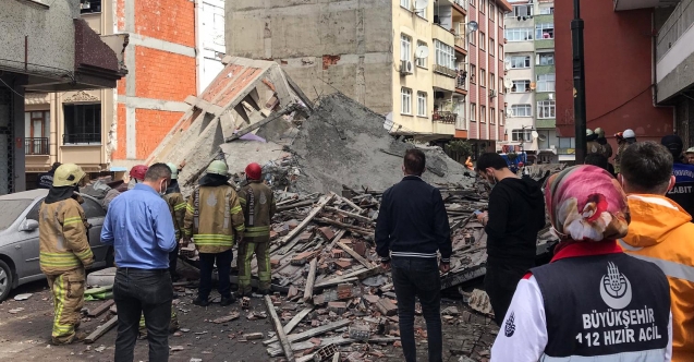 İstanbul'da bina çöktü