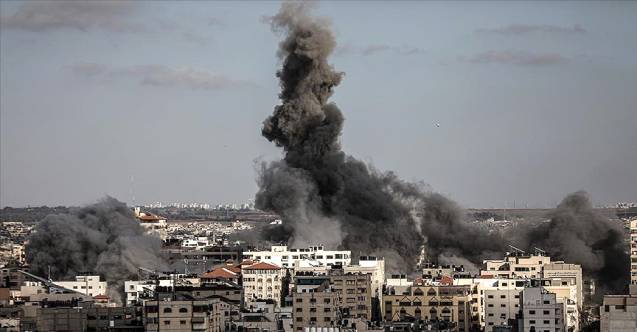 Gazze'de katliam devam ediyor: Şehit sayısı 212'ye yükseldi
