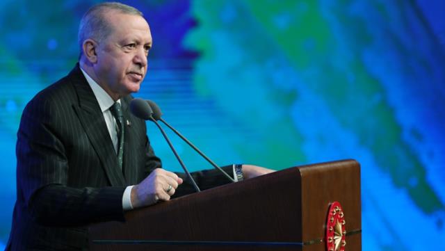 Erdoğan'dan ABD eleştirisine yanıt: Ne yapalım, alkış mı tutalım?