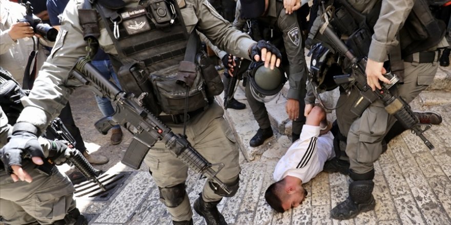 Siyonist İsrail, Batı Şeria'da 60 Filistinliyi tutukladı