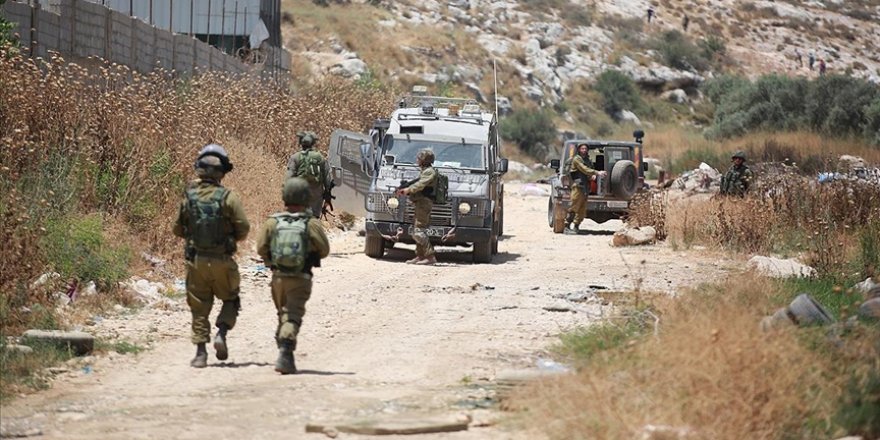 İşgal güçleri Batı Şeria'da 3 Filistinliyi yaraladı