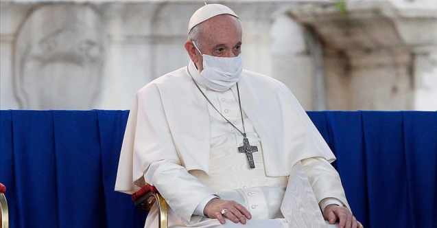 Papa, Kanada'daki çocuk katliamları için özür dilemedi