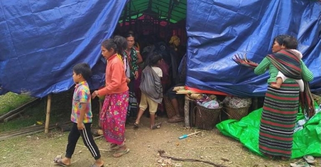 Myanmar'da 100 bin kişi evini terk etti