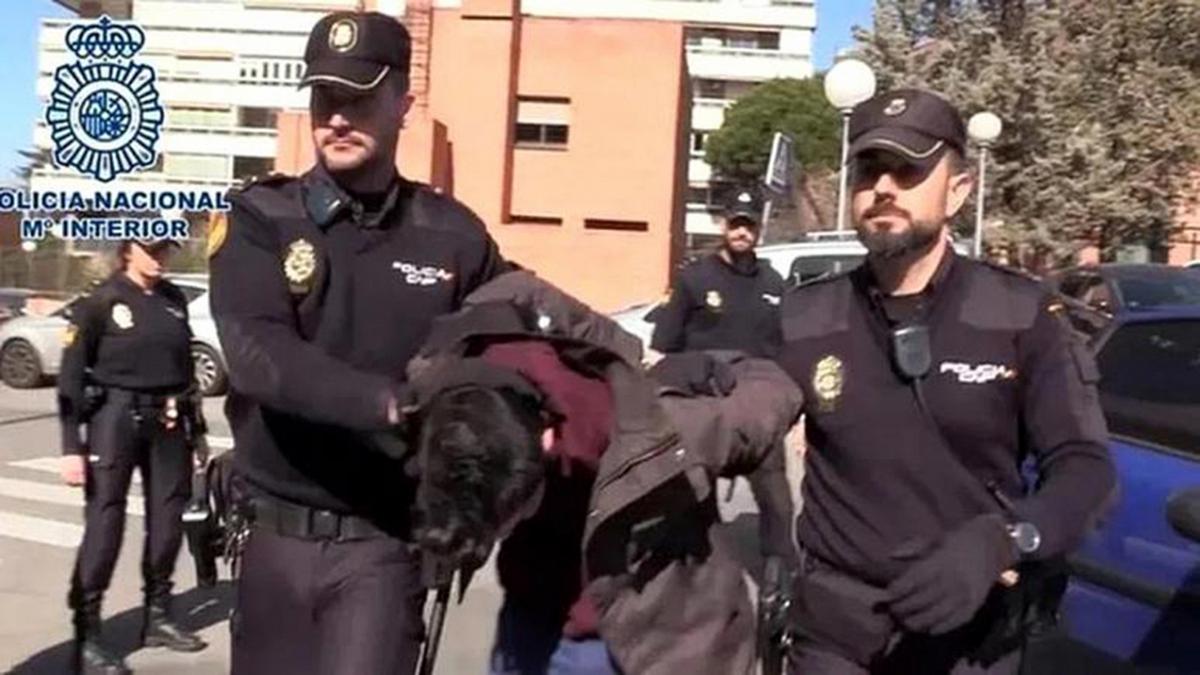 İspanya'da annesini öldürdükten sonra yiyen sanığa 15 yıl 5 ay hapis