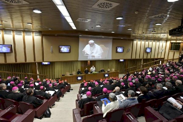 BM'den Vatikan'a çağrı: Çocuk istismarını önlemek için daha fazlasını yapın