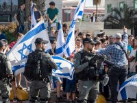 İsrail milletvekilleri Kudüs'te Filistinlilerin evlerine saldırdı