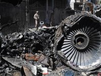 Pakistan uçağı Korona virüs yüzünden düştü