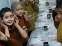 "Pekin, ailesi kamplarda tutulan Uygur çocuklarını Çinlileştiriyor"