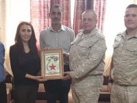 Rus heyetten PKK'ya kuruluş plaketi