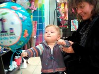 Rus öğretmen 4 yaşındaki çocuğunu taytı ile asarak öldürdü