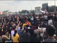 Suriyelilerin Macron protestosu Sol - Kemalist medyayı rahatsız etti